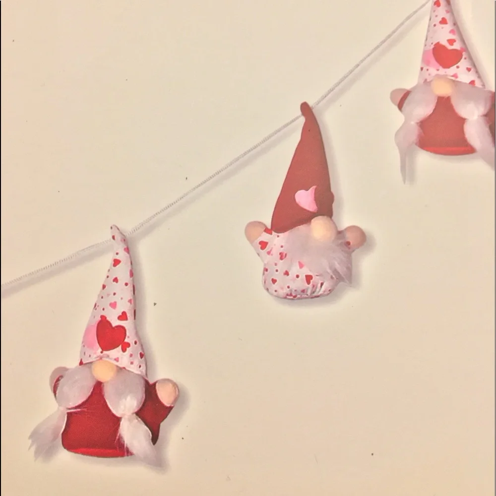 Valentines Day Decoration Gnome Garland 6’ Love NEW Pink & Red Hearts - Picture 16 of 16